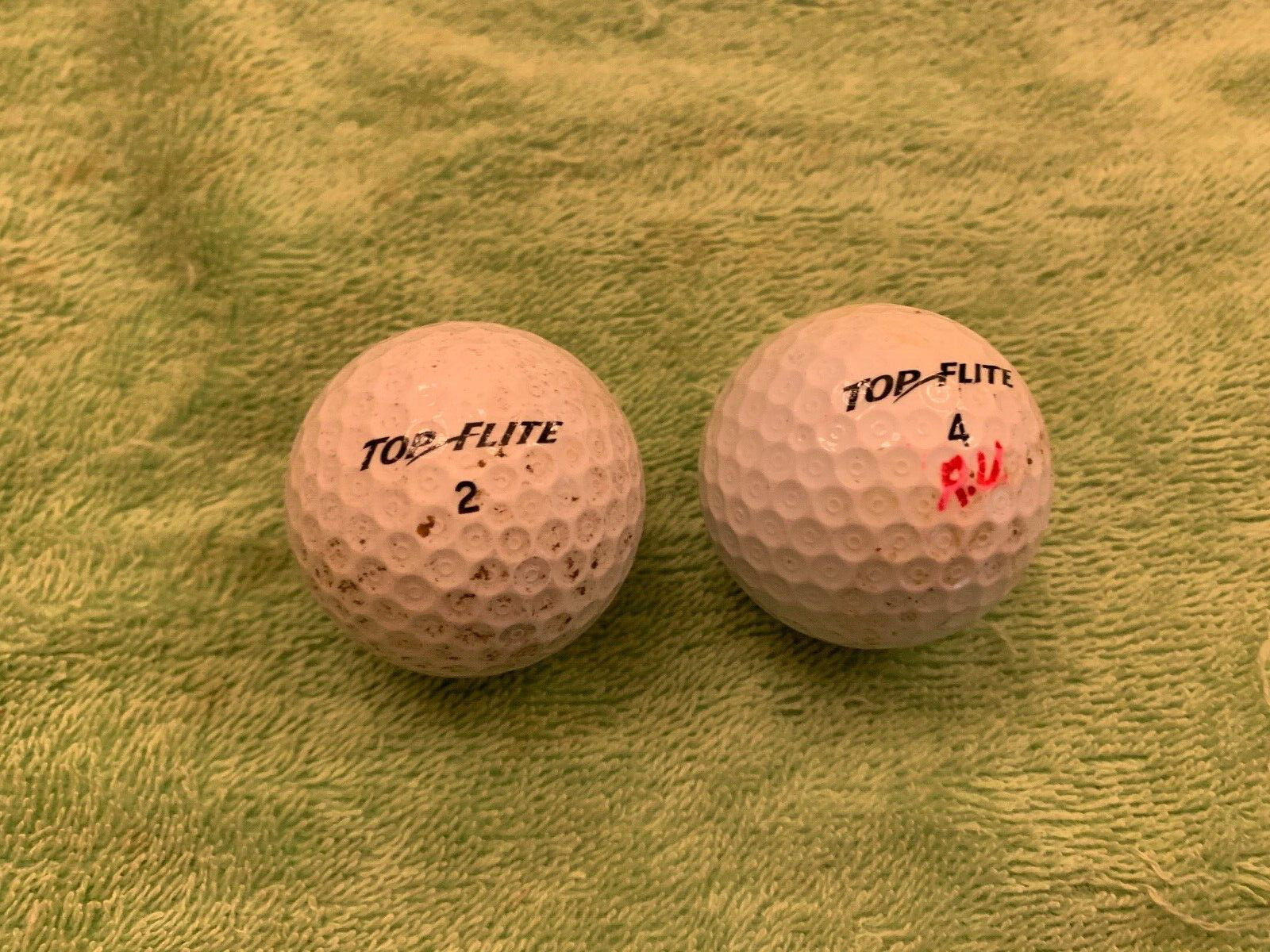 TOP FLITE Golf Ball # 2 GAMER V2 And # 4 GAMER golfballs vtg used