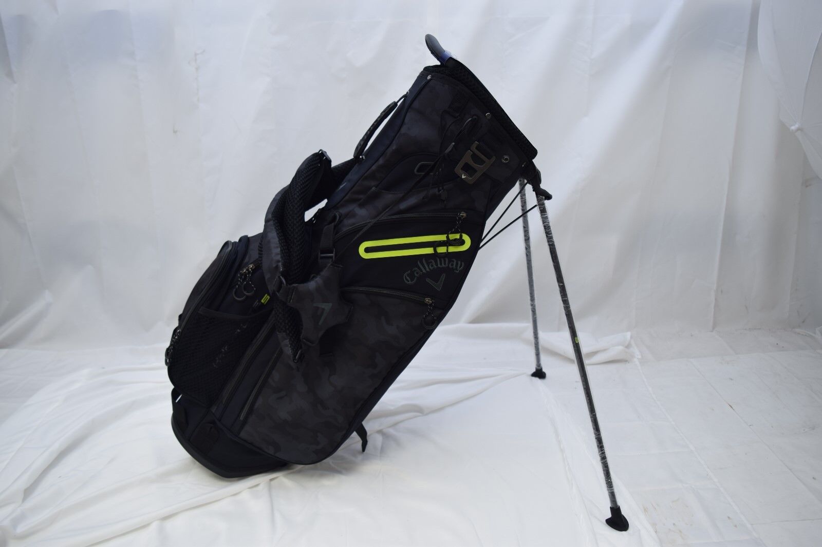 Brand New Callaway HL5 17 Golf Stand Bag Camo Camouflage HyperLite 17
