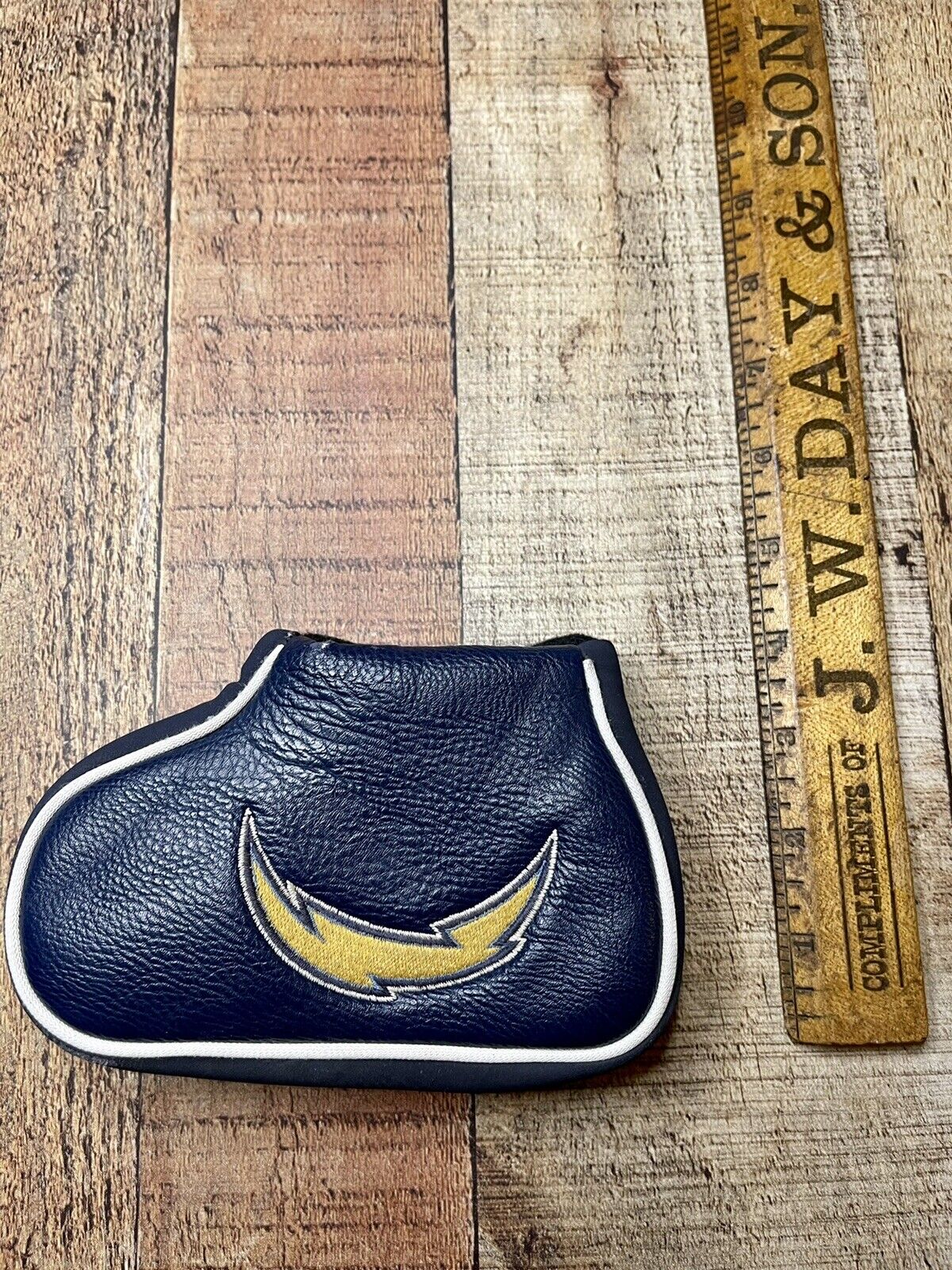 Chargers NFL Top load Blade putter Cover Used 