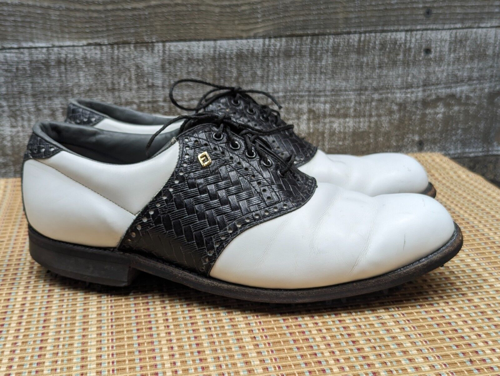 FJ FootJoy Classics White w/ Black Weave Leather Saddle Golf Shoes Men\'s 9.5 D