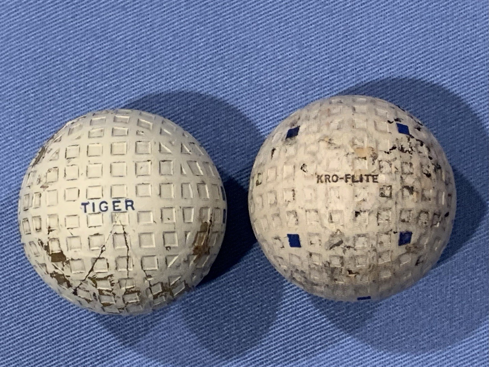 VINTAGE SQUARE MESH GOLF BALLS - TIGER & KRO-FLITE. 