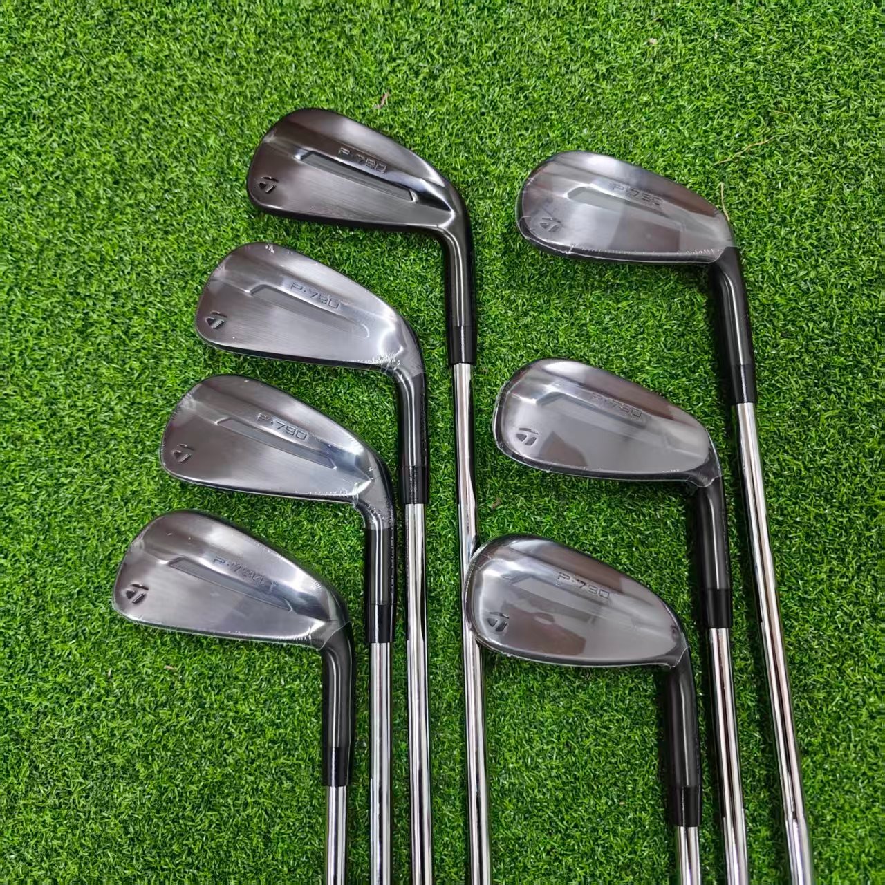 P790 all black golf iron set