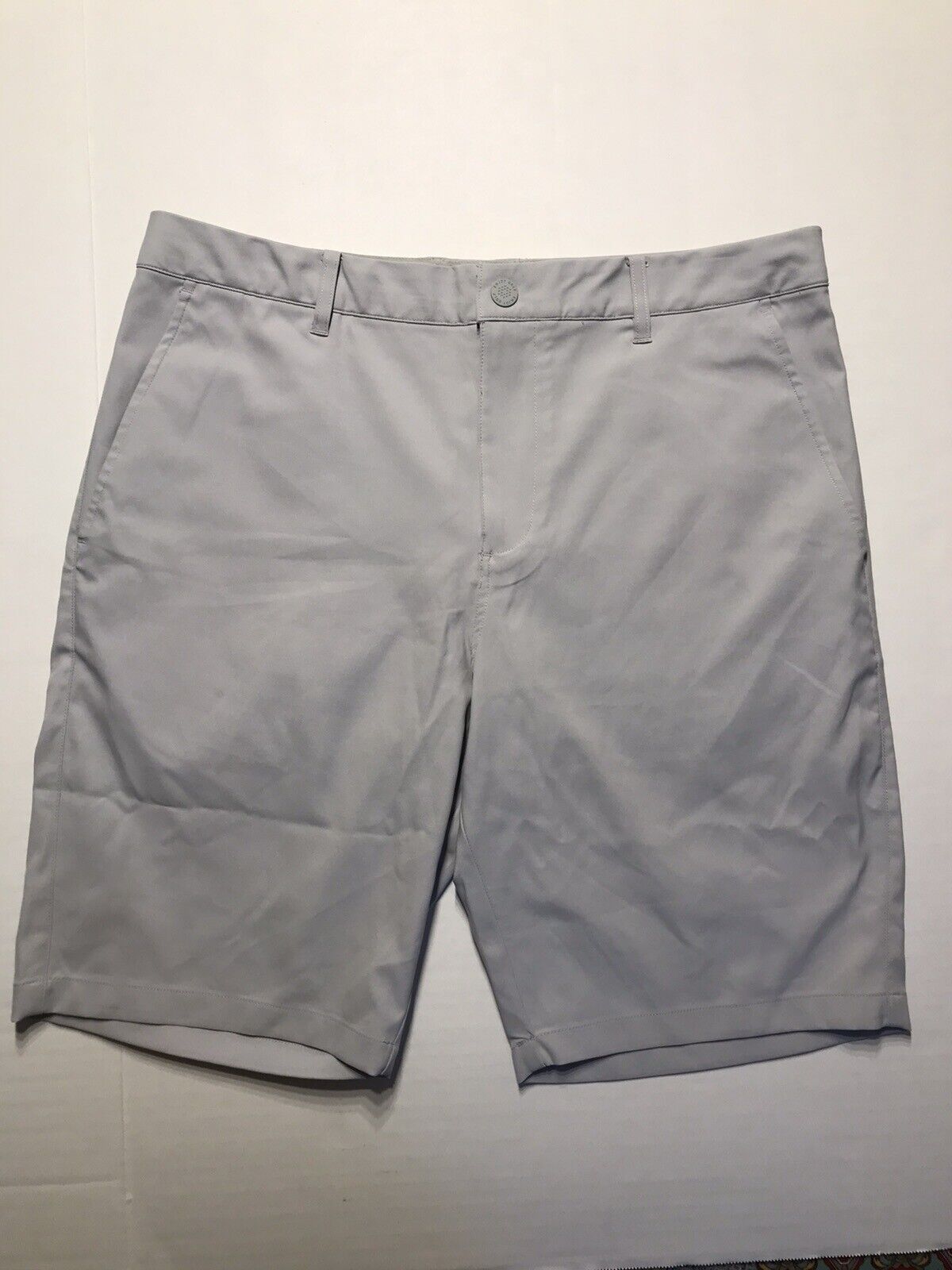 Men’s Puma Golf Dry Cell Light Gray Quick Dry Golf Shorts Size 34 10”