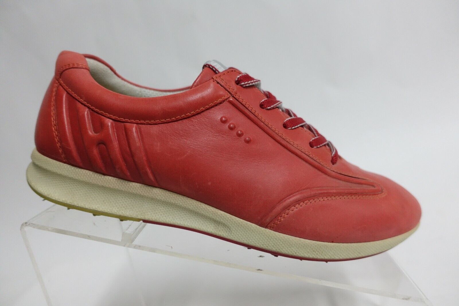 ECCO Leather Hybrid Red Sz 8 (39 EU) Women Spikeless Golf Shoes