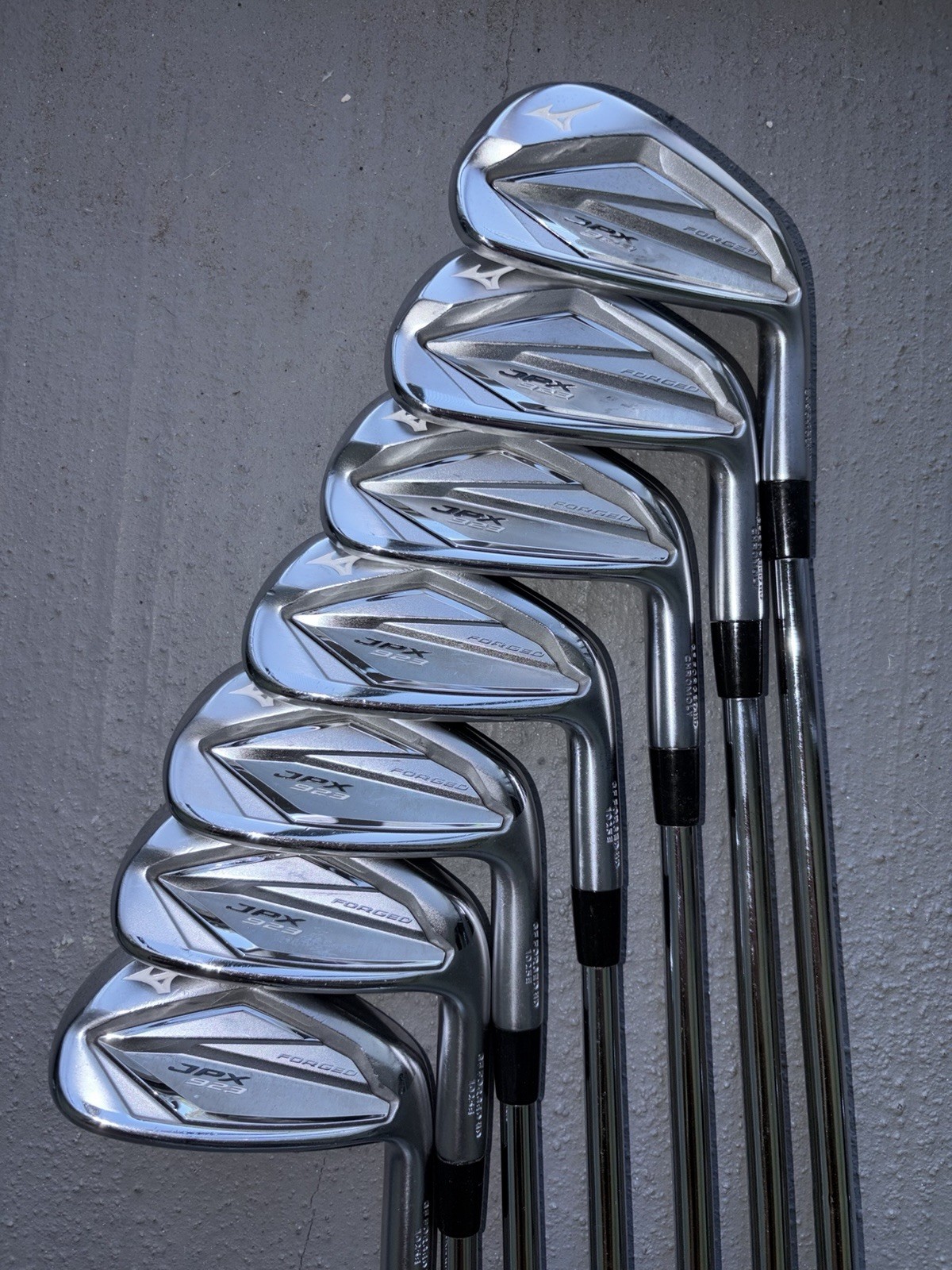 Mizuno JPX 923 Forged Irons 5-PW+GW KBS Tour Lite Stiff Shafts