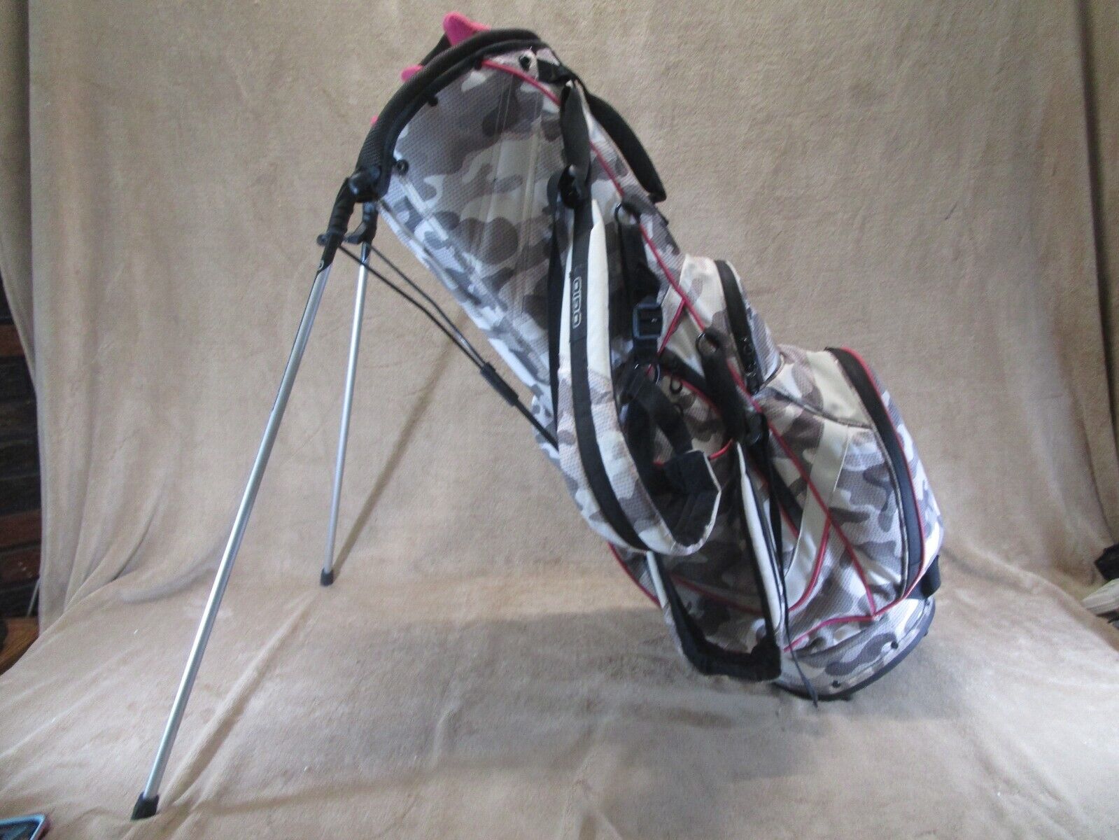 OGIO Golf Women’s Cart Bag 8 Way Divider Gray Camo Pink Golf Bag Shoulder Strap