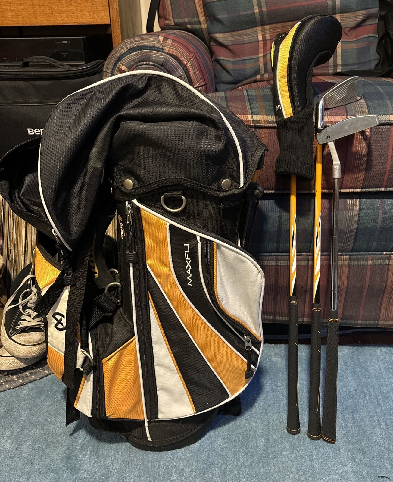 MAXFLI  REV 1 Kids (3-7 YOld) Golf Set 3 Driver Irons Putter Bag RH Yellow