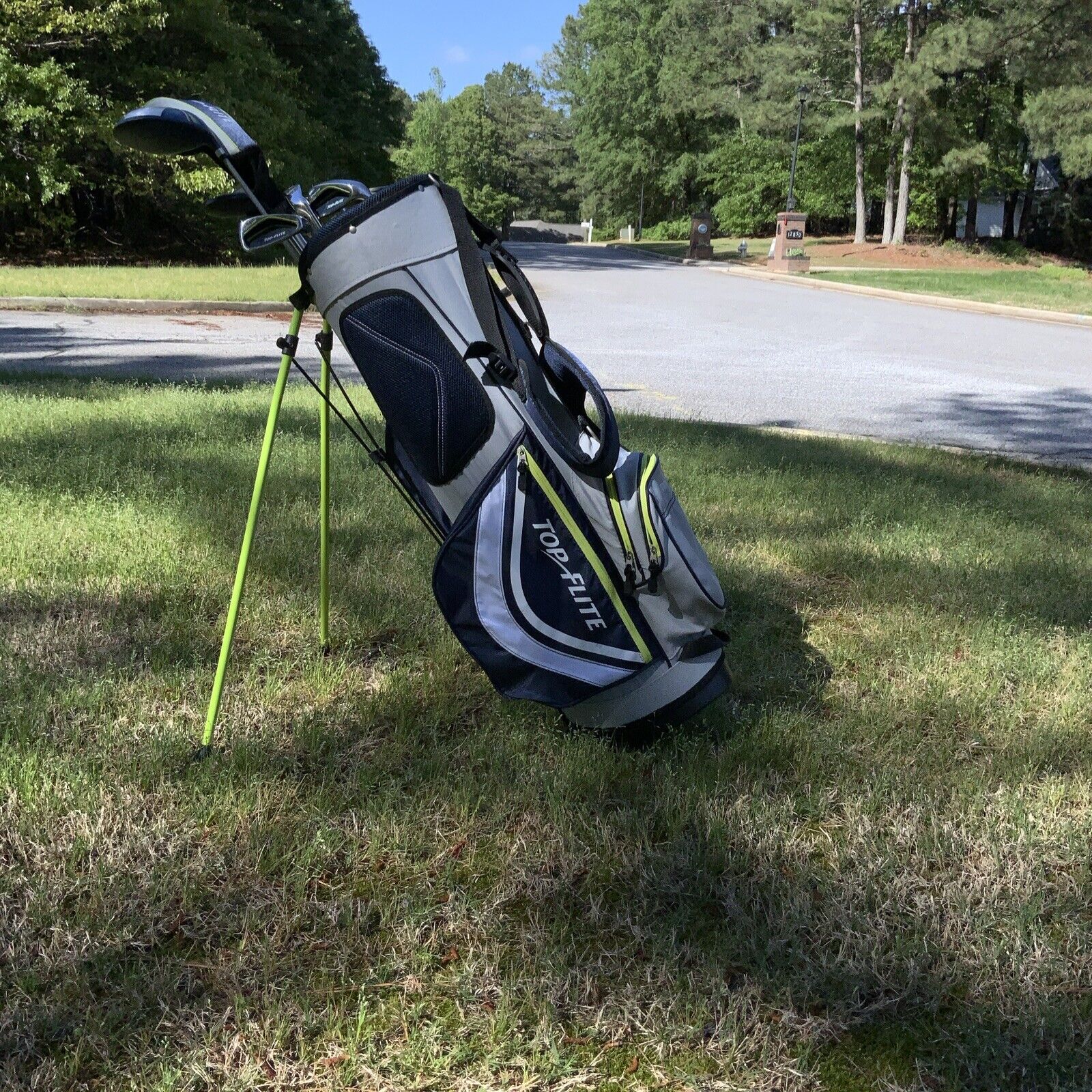 Men’s Complete Right Hand Golf Club Set + Bag - GR8 DEAL