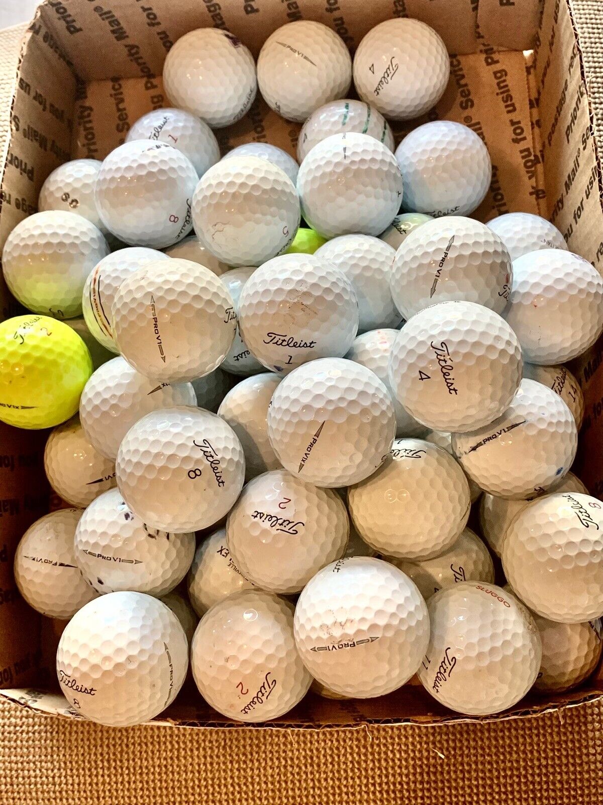 100 Used Titleist Pro V1 - Pro V1X Golf Balls - Minor Scuffs 