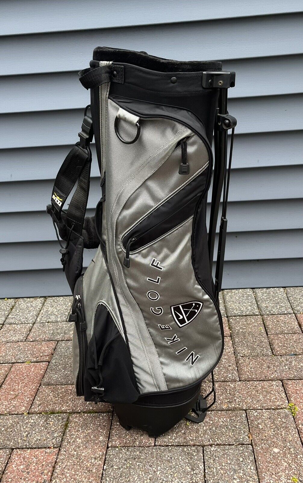 Nike Youth Golf Bag