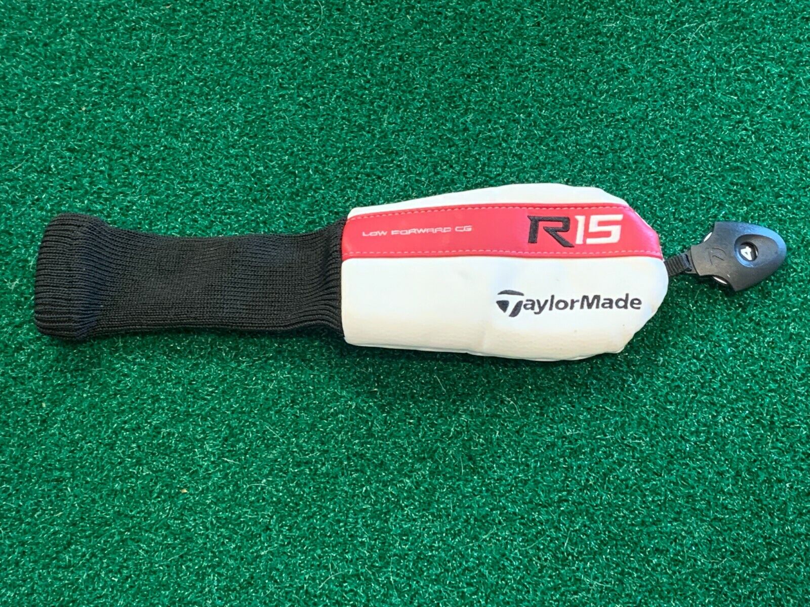 TAYLORMADE R15 HYBRID RESCUE HEADCOVER - White Red Head Cover w Tag