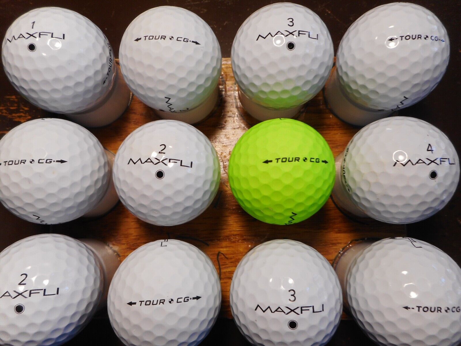 12 MAXFLI 2023/2024 TOUR .CG Mint AAAAA No Logos Used Golf Balls