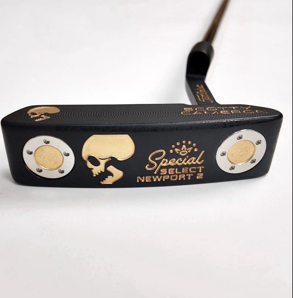 Scotty Cameron Special Select Newport 2 Blade Putter Black/Gold Skull