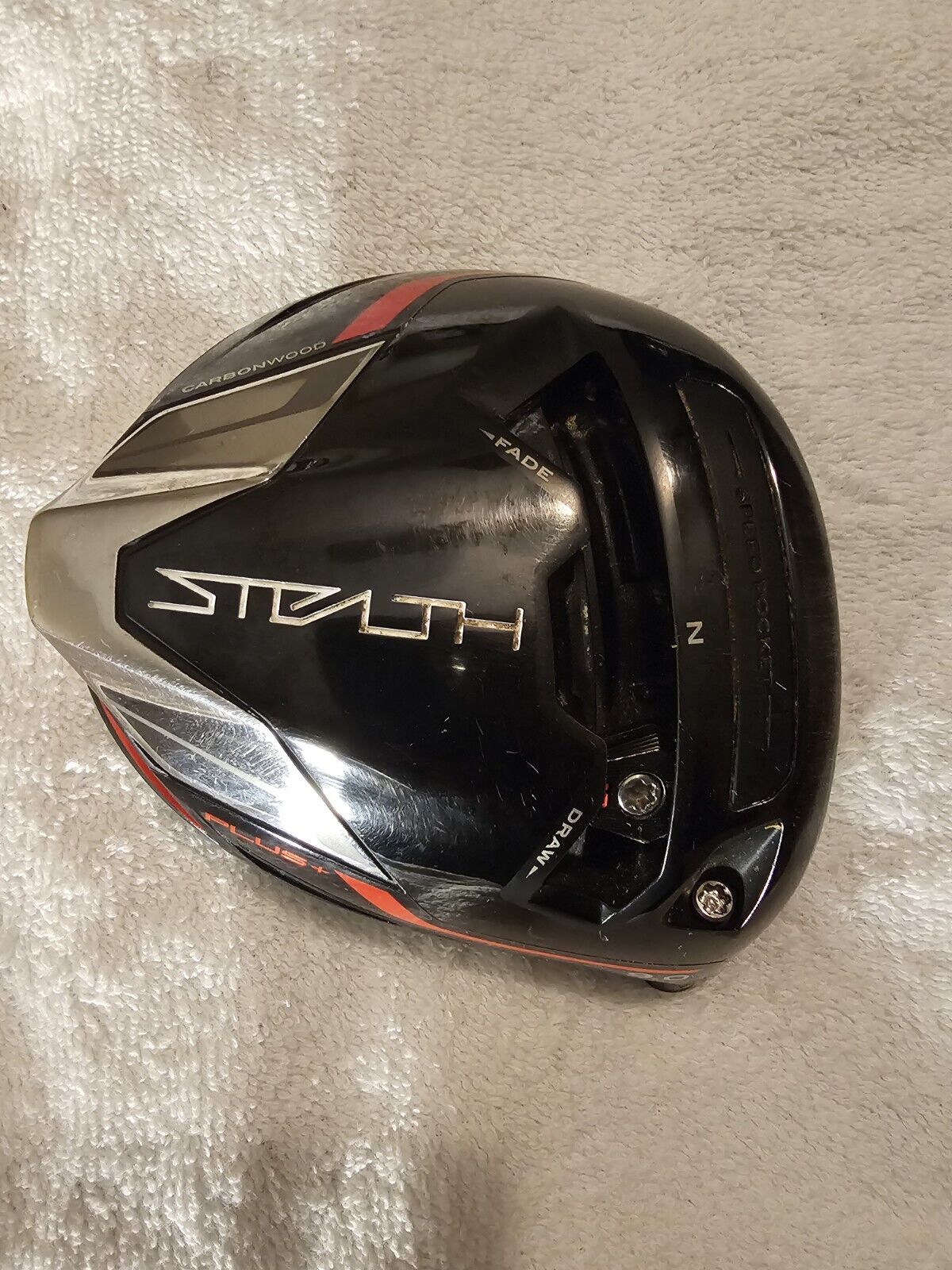 TAYLORMADE STEALTH PLUS + DRIVER HEAD ONLY 9°