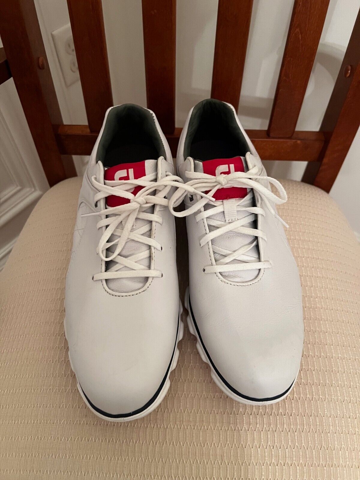 FootJoy FJ PRO SL Men\'s 10.5 W White & Red Spikeless Golf Shoes 53243