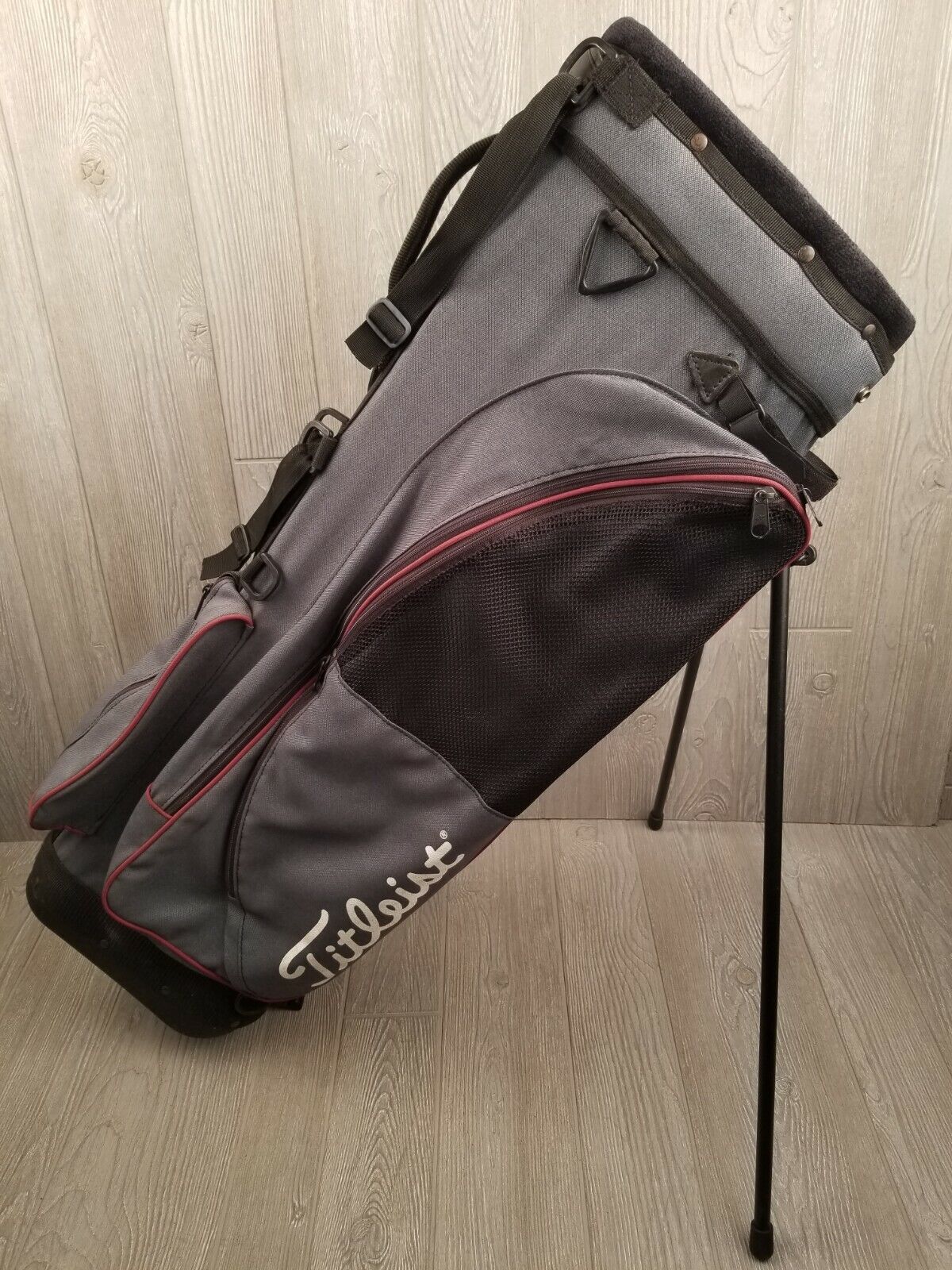 Titleist Golf Bag 3 Divided Grey, Black And Red B98-1M1099 