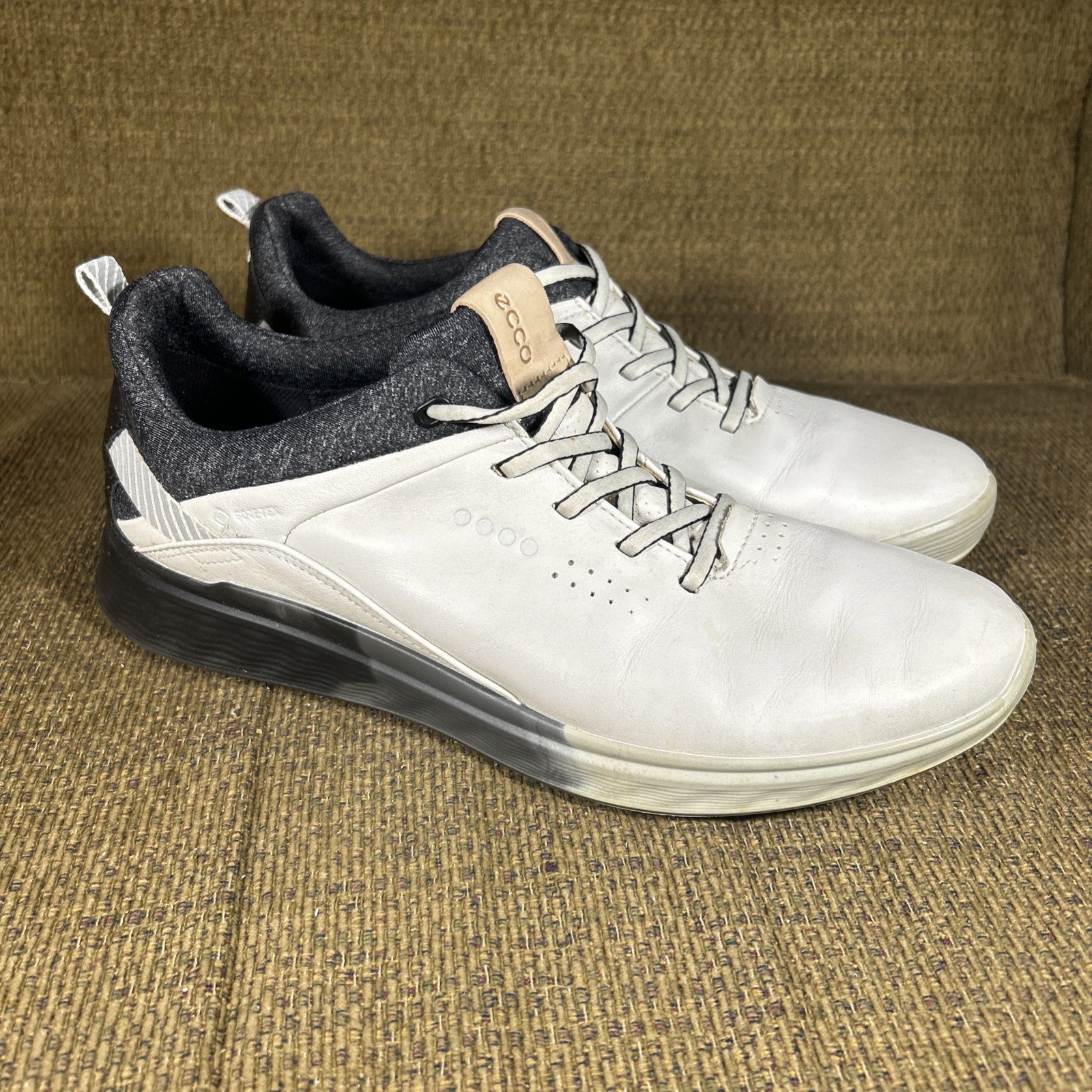 Womens Ecco Golf S-Three Leather Gore-Tex Spikeless Golf Shoe Women Size 9 White Womens Ecco Golf S-Three Leather Gore-Tex Spikeless Golf Shoe Women Size 9 White