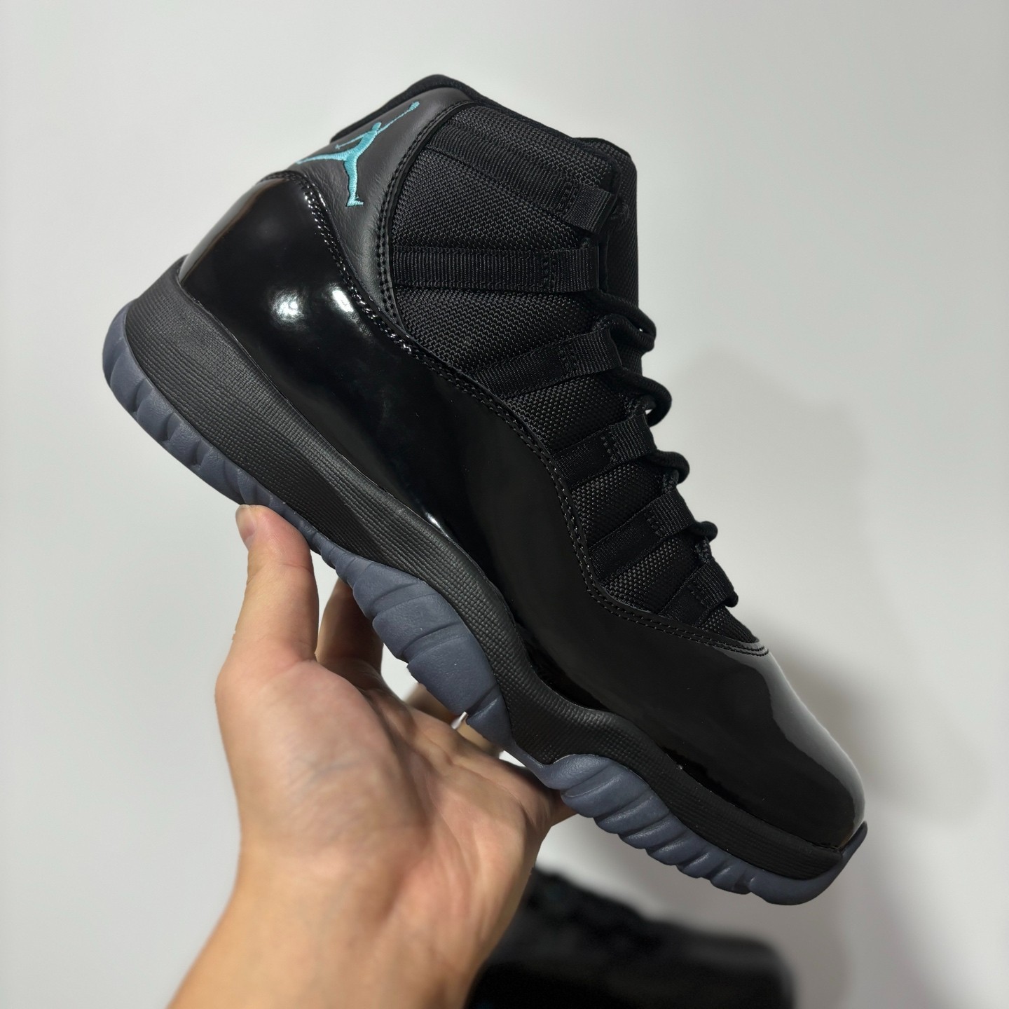 Nike AJ11 CT8012‑047 Retro Gamma Blue Black Men's Sneakers New Nike AJ11 CT8012‑047 Retro Gamma Blue Black Men's Sneakers New