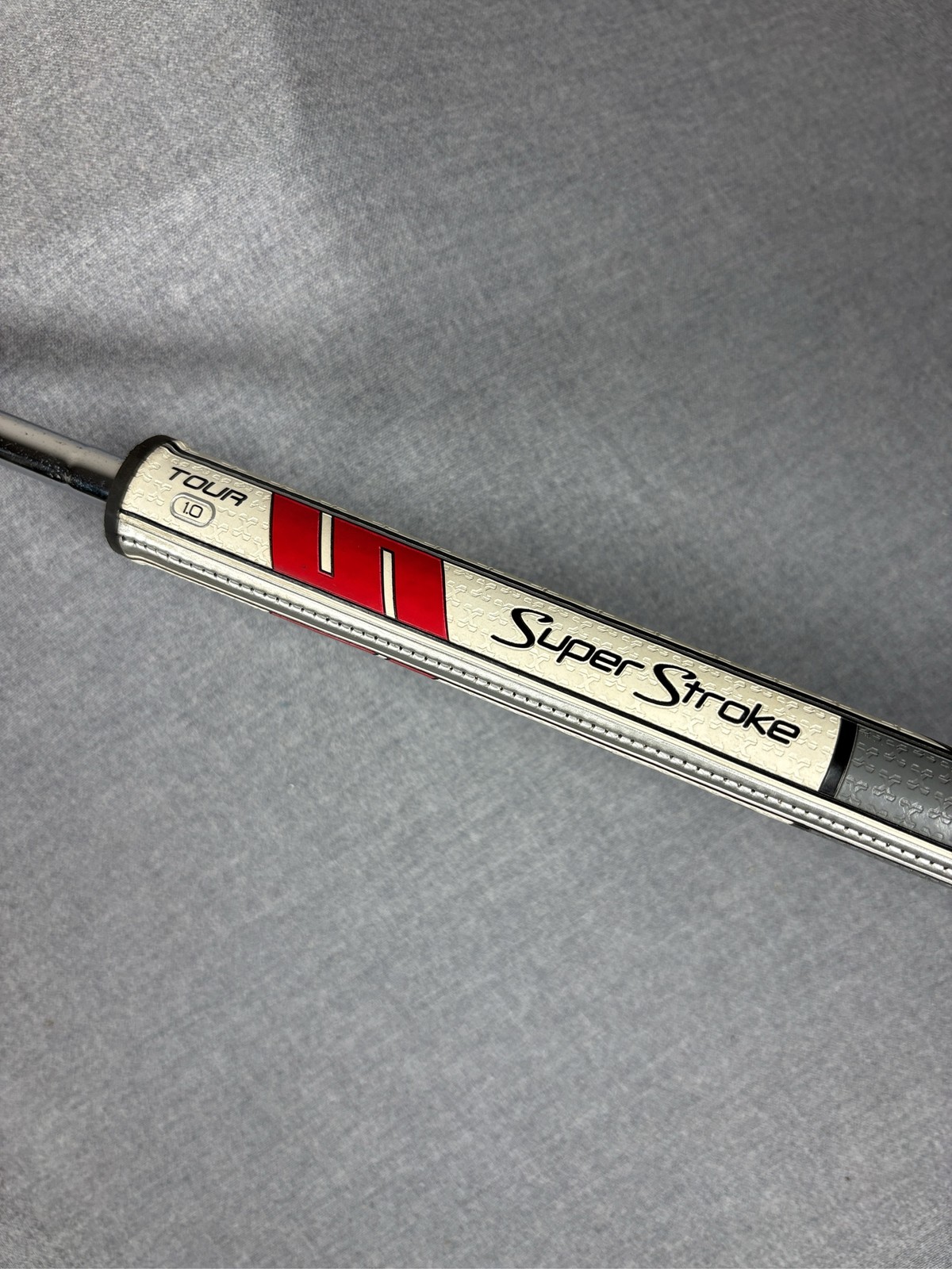 Super Stroke Tour 1.0 Putter Grip White Red Gray Super Stroke Tour 1.0 Putter Grip White Red Gray