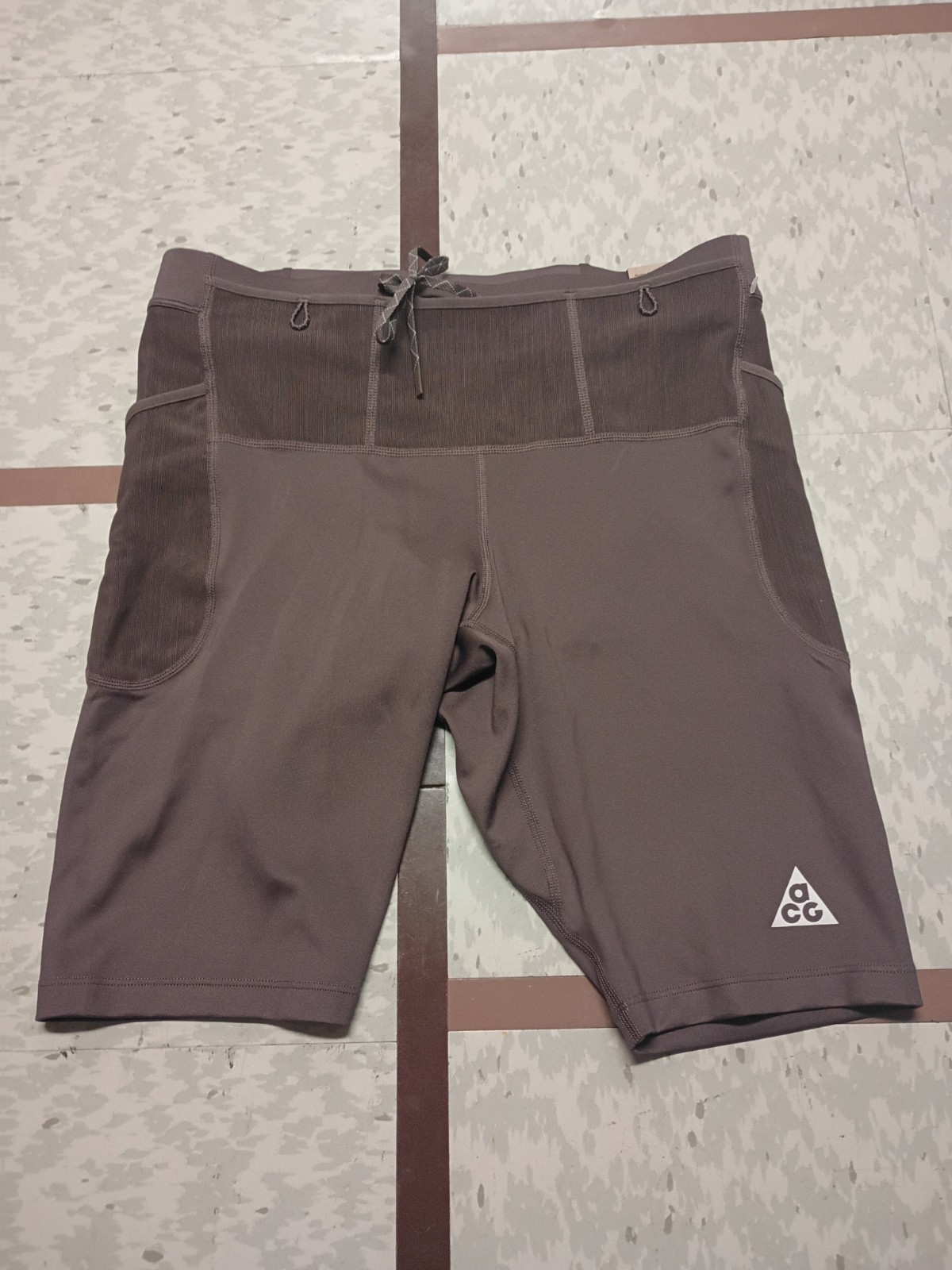 Nike ACG Men’s Tight Fit Trail Running Shorts Brown Sz. M 6\