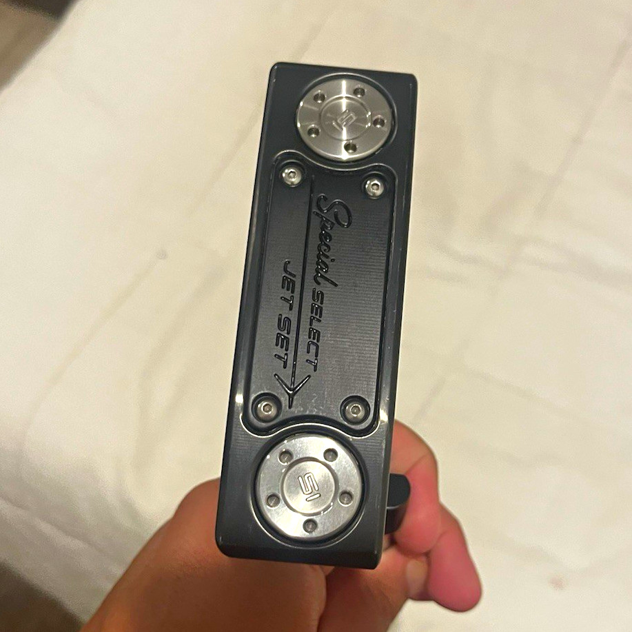 Scotty Cameron Special Select Jet Set Putter Right-Handed Black w/ Headcover. Scotty Cameron Special Select Jet Set Putter Right-Handed Black w/ Headcover.