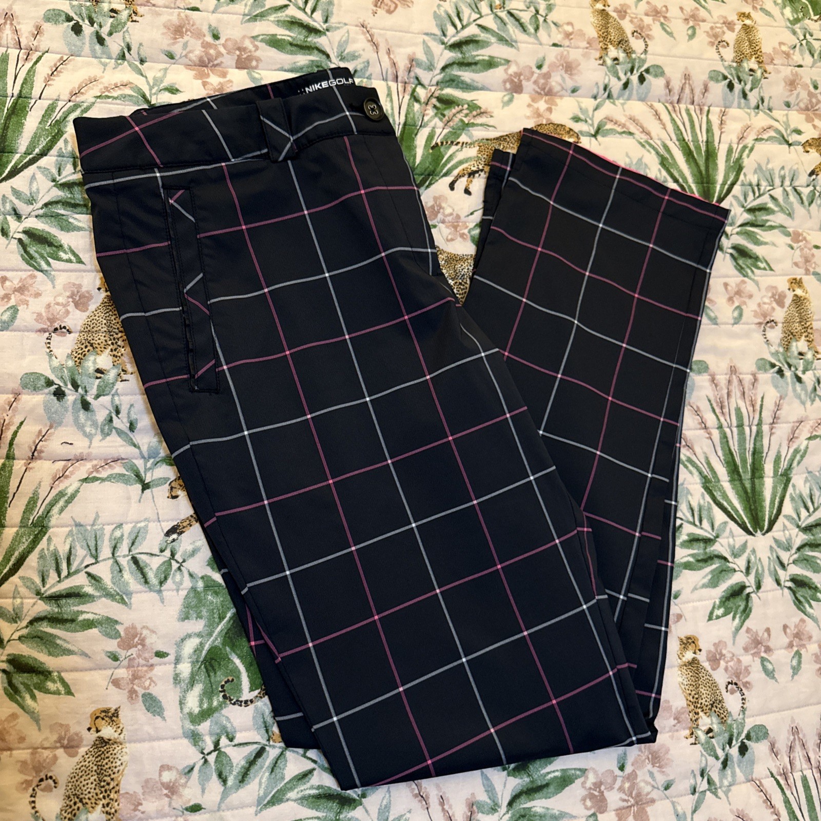 Nike Golf Pants Womens 12 Pink Black Plaid Dri-FIT Tour Performance Stretch Nike Golf Pants Womens 12 Pink Black Plaid Dri-FIT Tour Performance Stretch