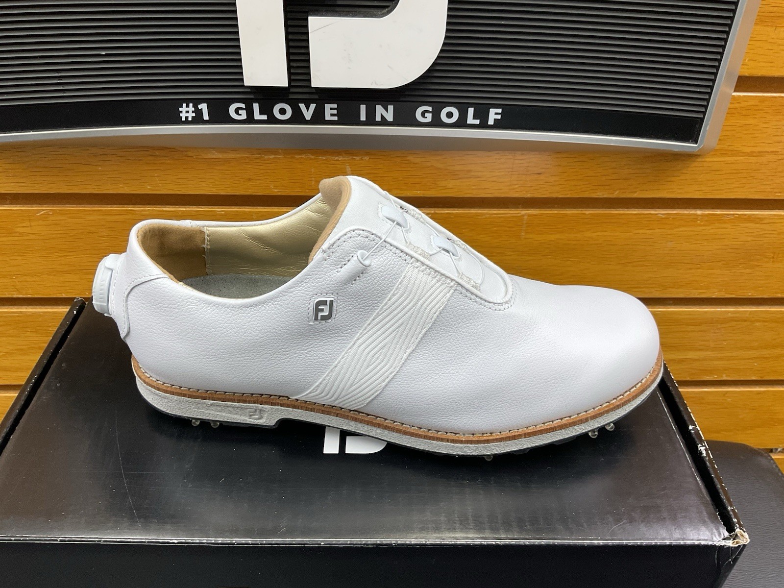NEW FootJoy Premier Shoes - White BOA 8.5M Were $220 - 2 Year Waterproof  NEW FootJoy Premier Shoes - White BOA 8.5M Were $220 - 2 Year Waterproof 