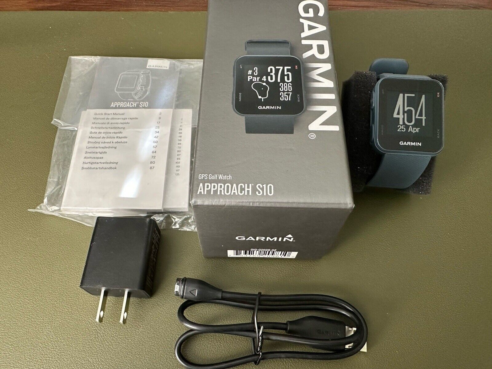 Garmin Approach S10 Golf GPS Smartwatch-lightweight