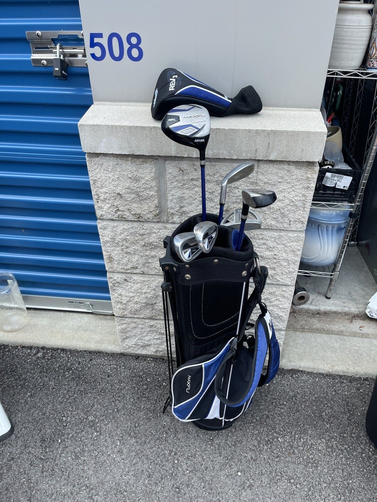 Maxfli Rev 3 Junior Golf Club Set Stand Bag RH Ages 9-12 Lightweight Used