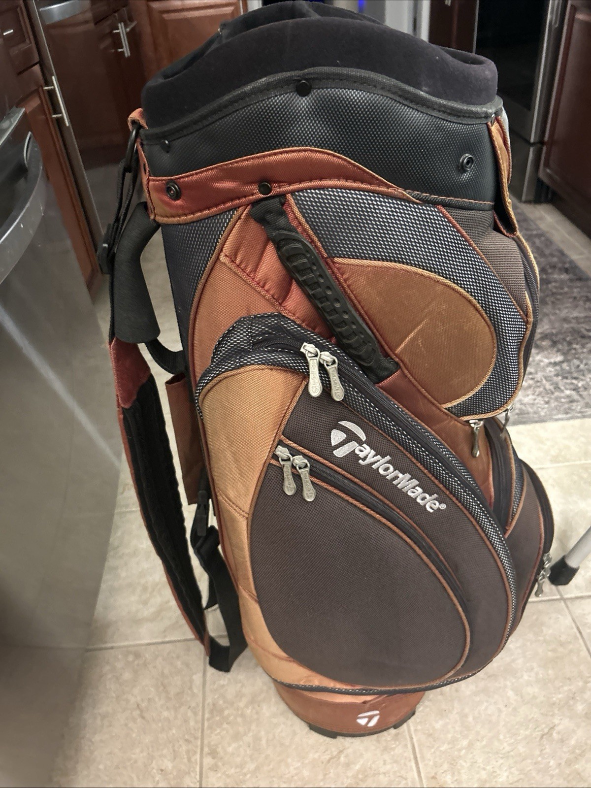 TaylorMade Bag + TaylorMade Complete RBZ Set TaylorMade Bag + TaylorMade Complete RBZ Set