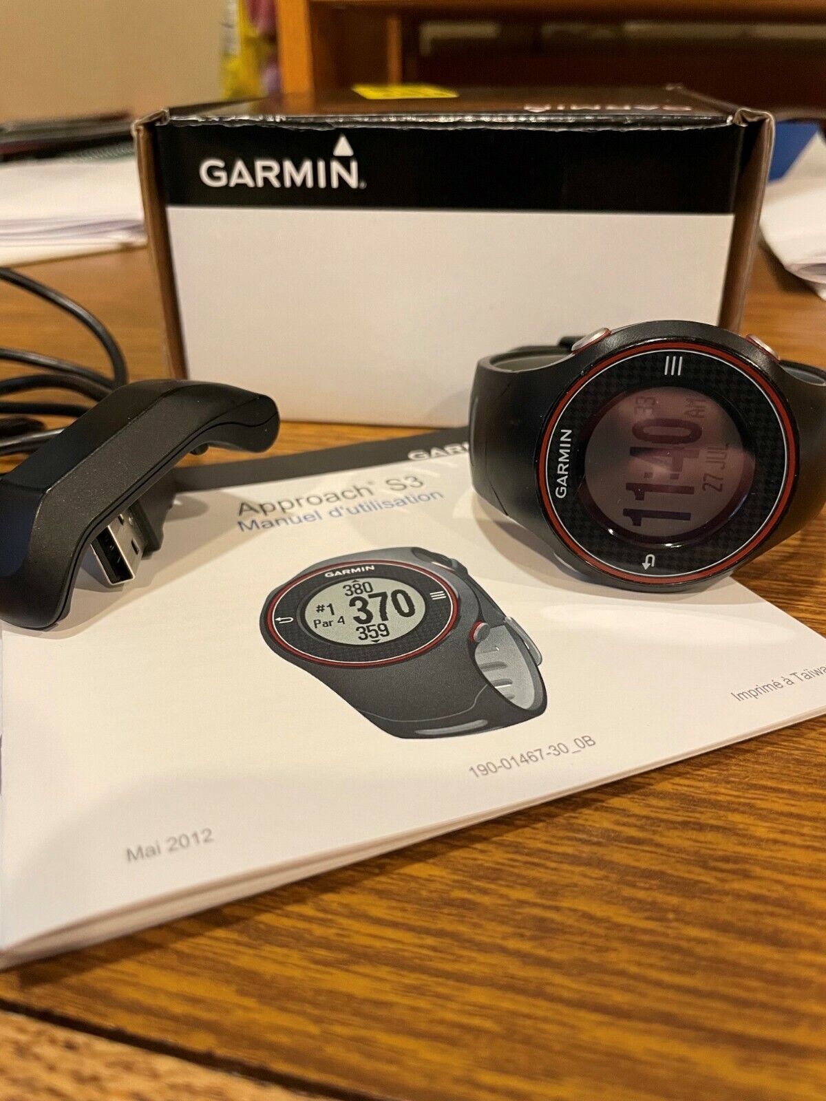 Garmin Approach S3 - excellent cond., includes charger, original box & manual