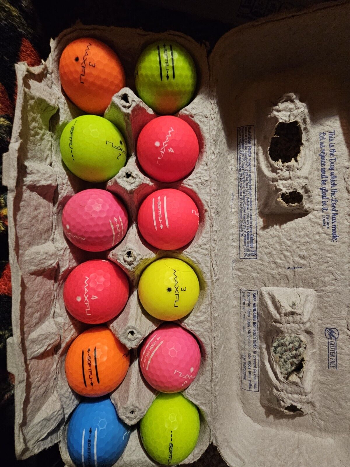 12 Maxfli Softfli multicolor Matte finished golf balls -used