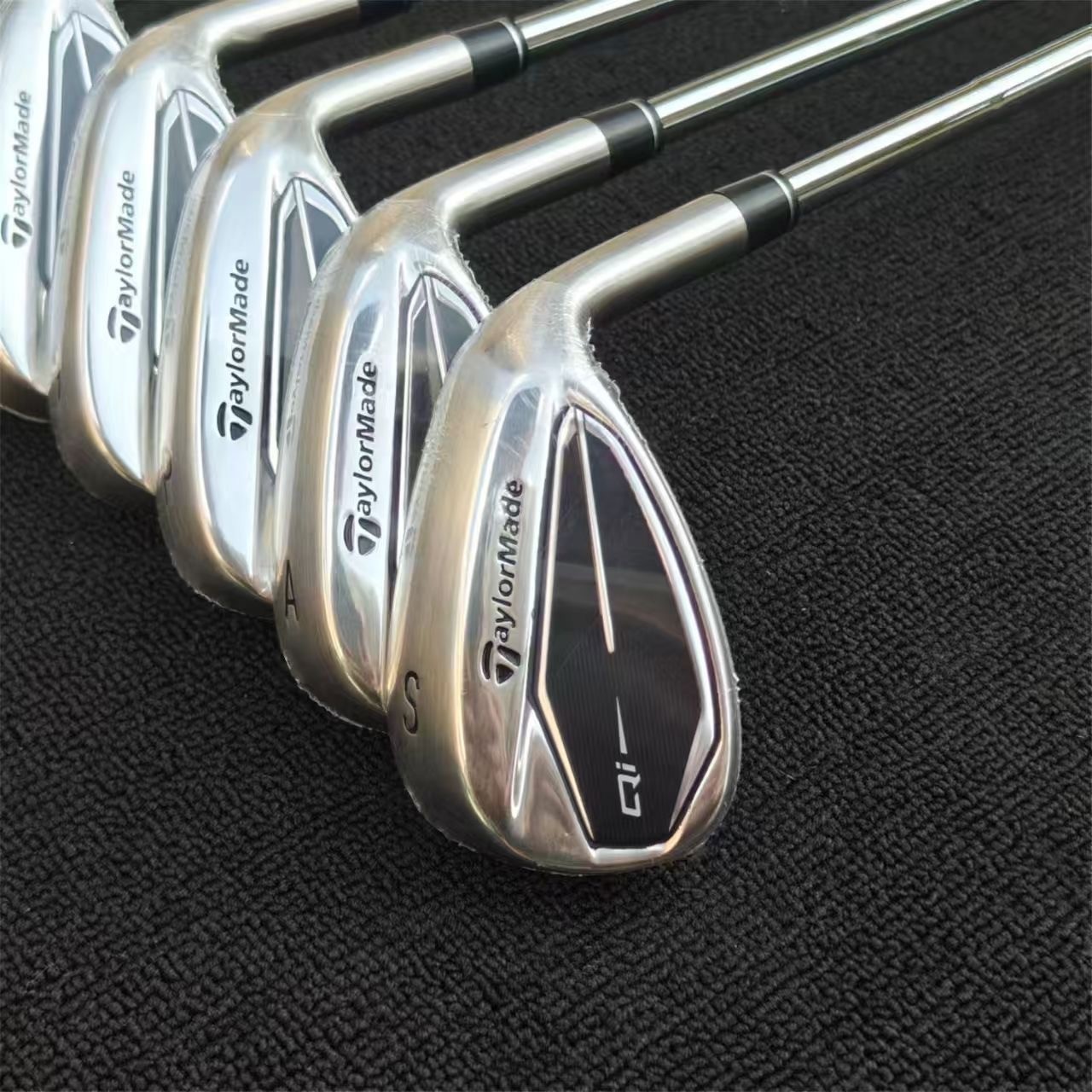 QI10 golf iron set QI10 golf iron set