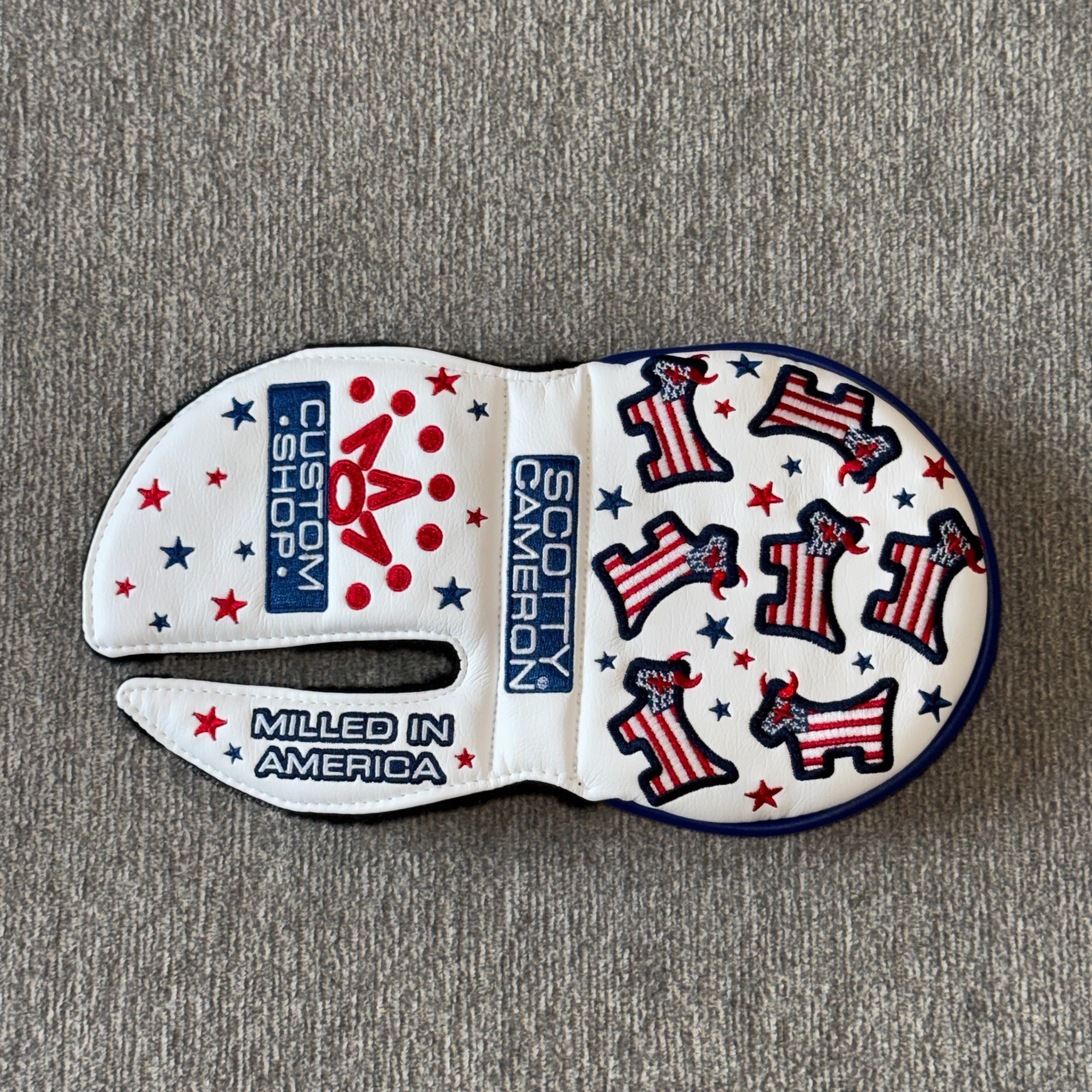 Scotty Cameron Custom Shop USA Junk Yard Dog Mid Round Putter Headcover - Left