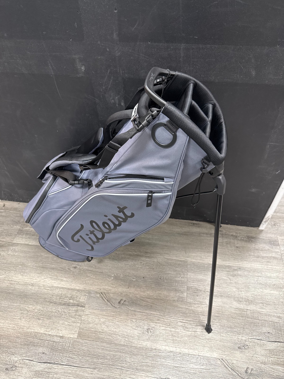 NEW Titleist Players S4 Stand bag- Washed Indigo/bluedbird/black NEW Titleist Players S4 Stand bag- Washed Indigo/bluedbird/black