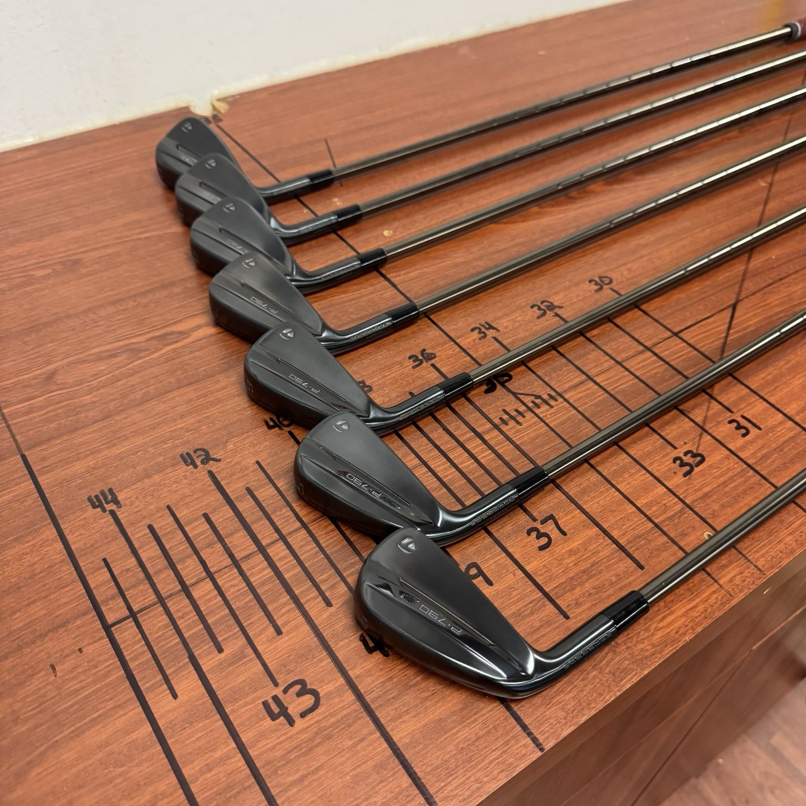 TaylorMade P790 Shadowfall Left LH 4i-PW Irons Stiff flex TaylorMade P790 Shadowfall Left LH 4i-PW Irons Stiff flex