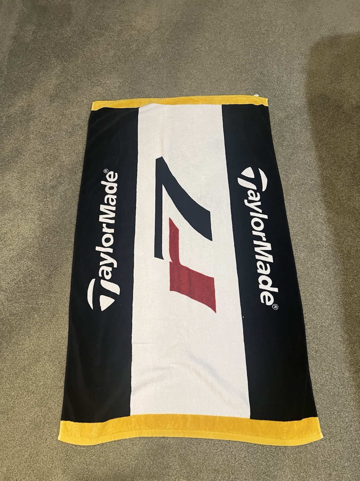 Vintage TaylorMade R7 Towel