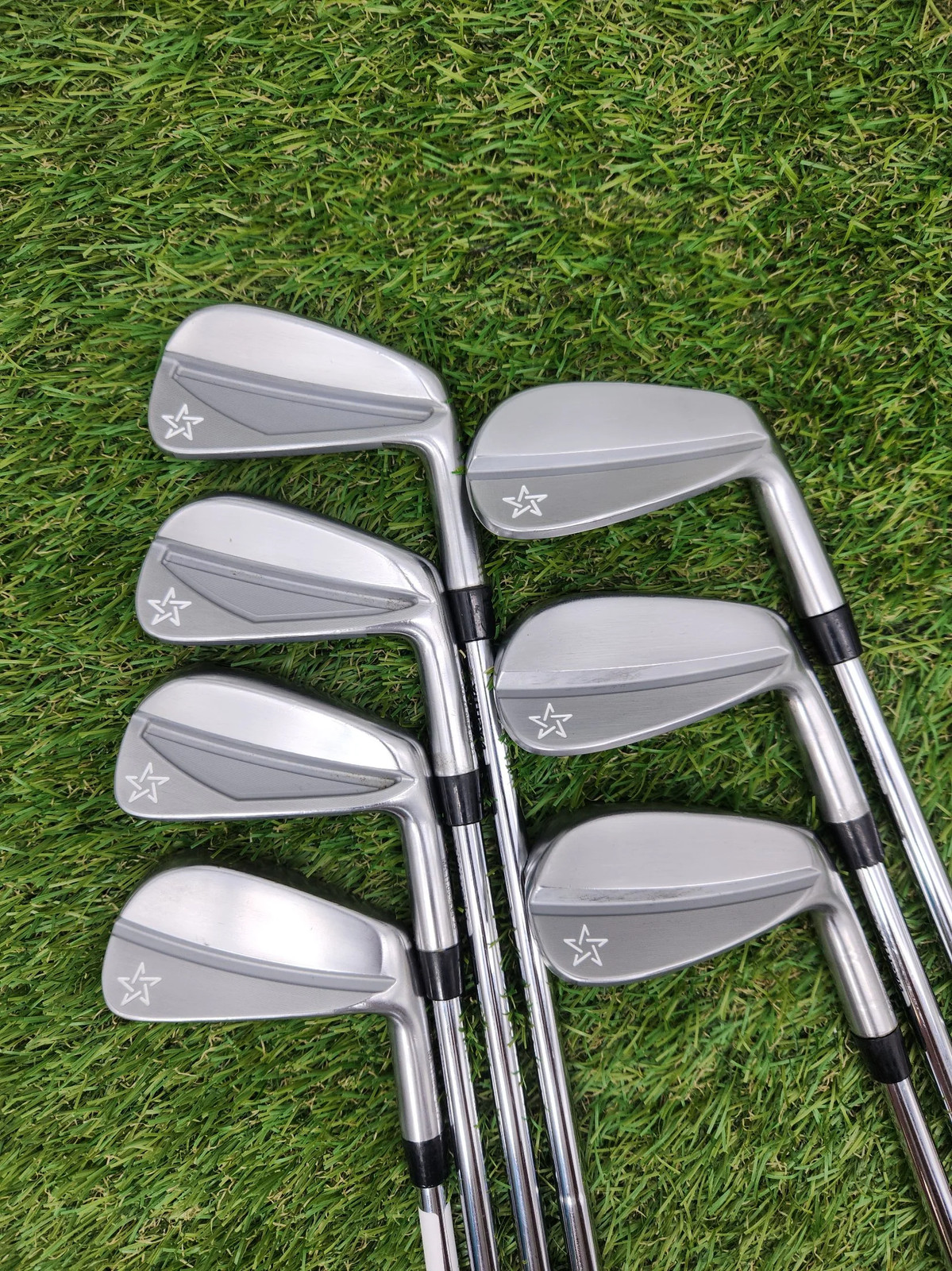ARTISAN IRON SET 4-PW XSTIFF TT DYNAGOLD TOUR ISSUE X100 VERYGOOD