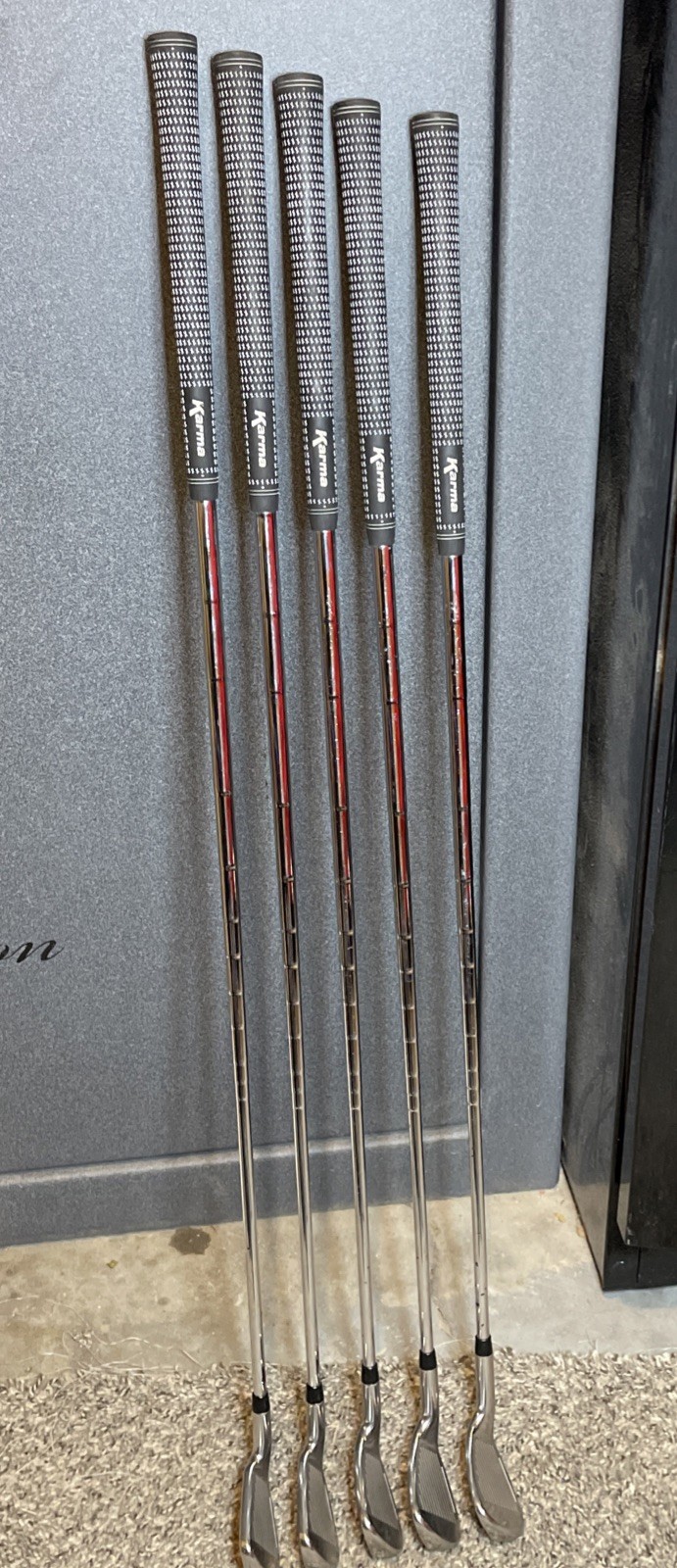 Cobra King F8 Iron Set 6-Pw Regular Flex Xp 90 Steel Good condition Cobra King F8 Iron Set 6-Pw Regular Flex Xp 90 Steel Good condition