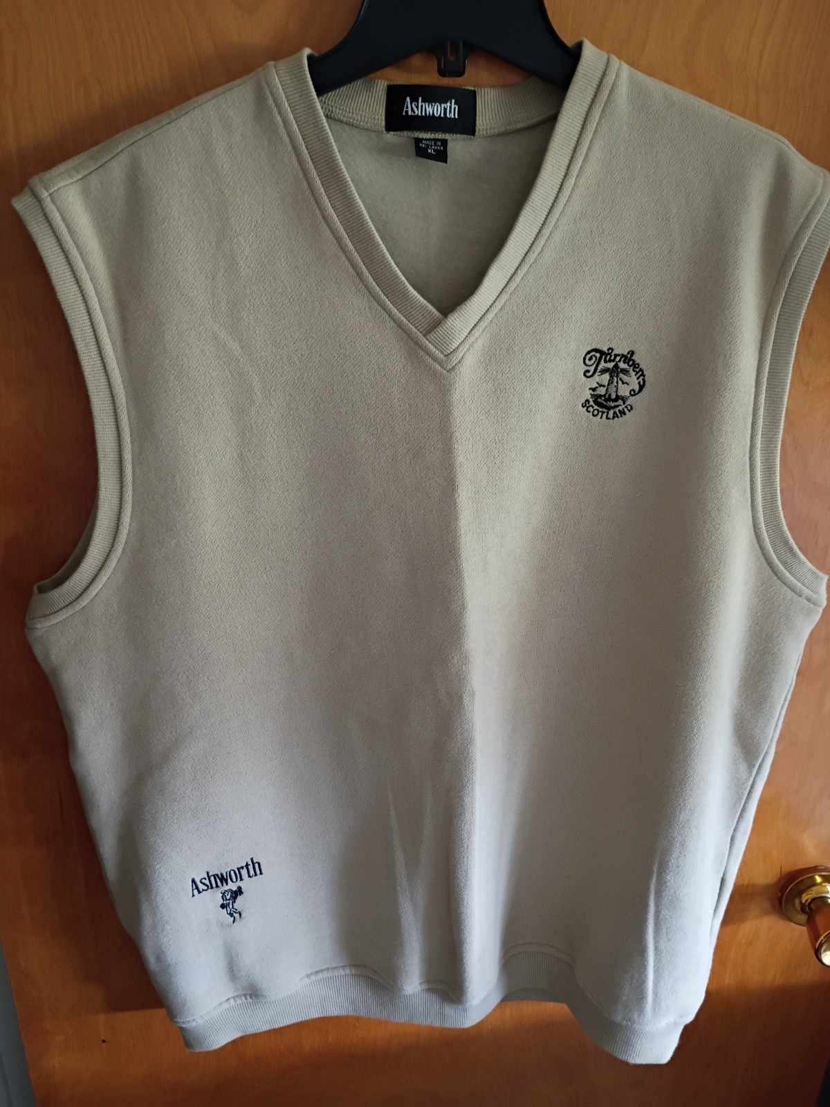 Vtg Ashworth Golf Sweater Vest XL Beige Trump Turnberry Scotland AM2965 V-neck Vtg Ashworth Golf Sweater Vest XL Beige Trump Turnberry Scotland AM2965 V-neck