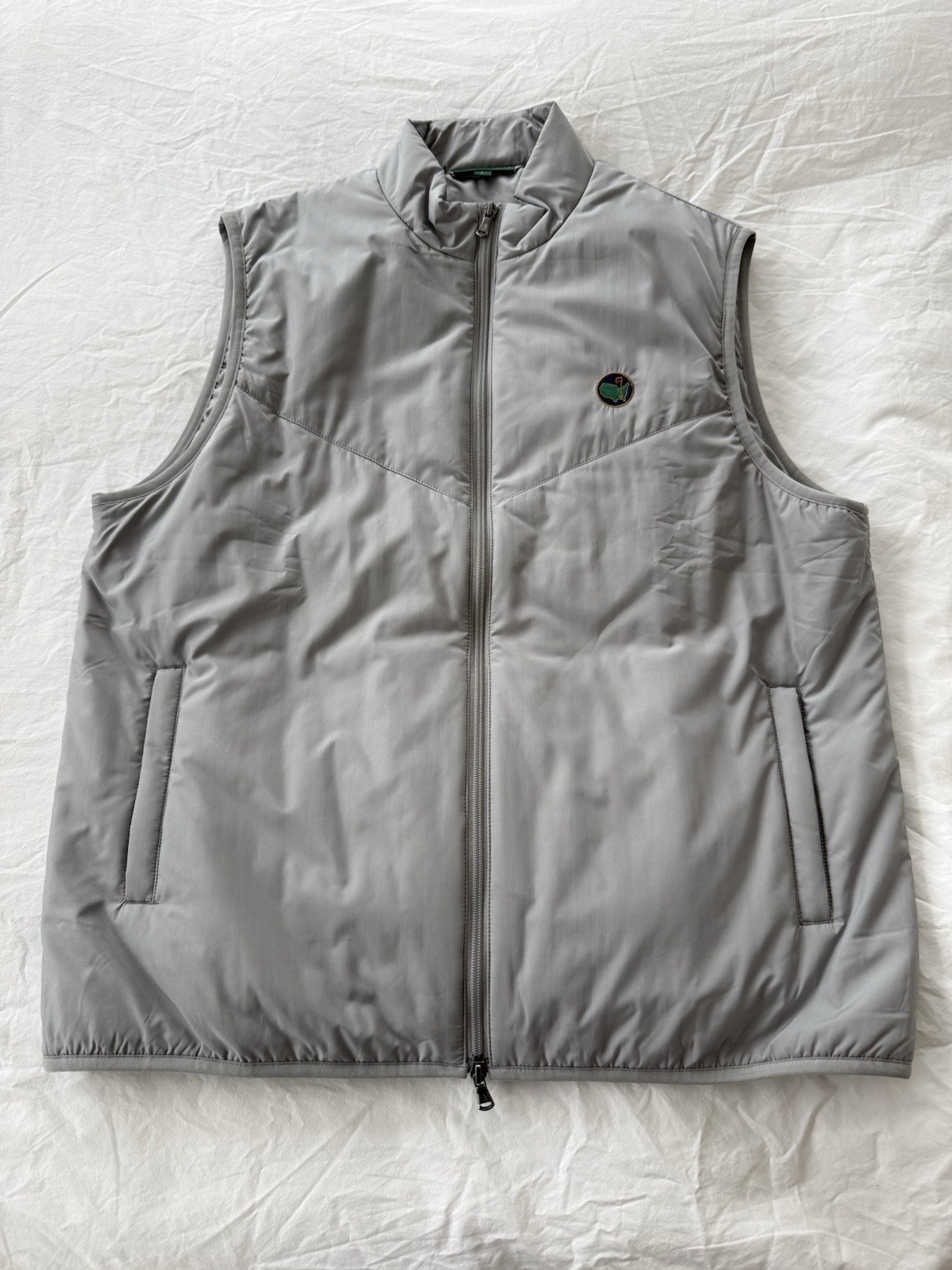 2026 Masters Berckmans Place Vest. Size Large. Worn Couple Times. 2026 Masters Berckmans Place Vest. Size Large. Worn Couple Times.