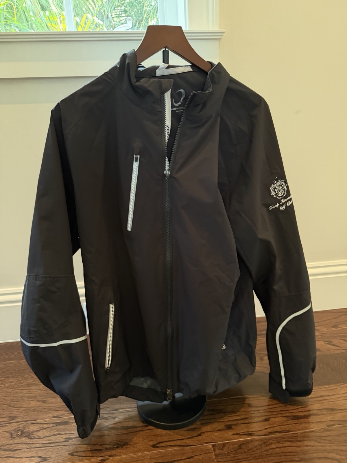 Zero Restriction Power Torque Waterproof Full Zip Size Large Black Zero Restriction Power Torque Waterproof Full Zip Size Large Black