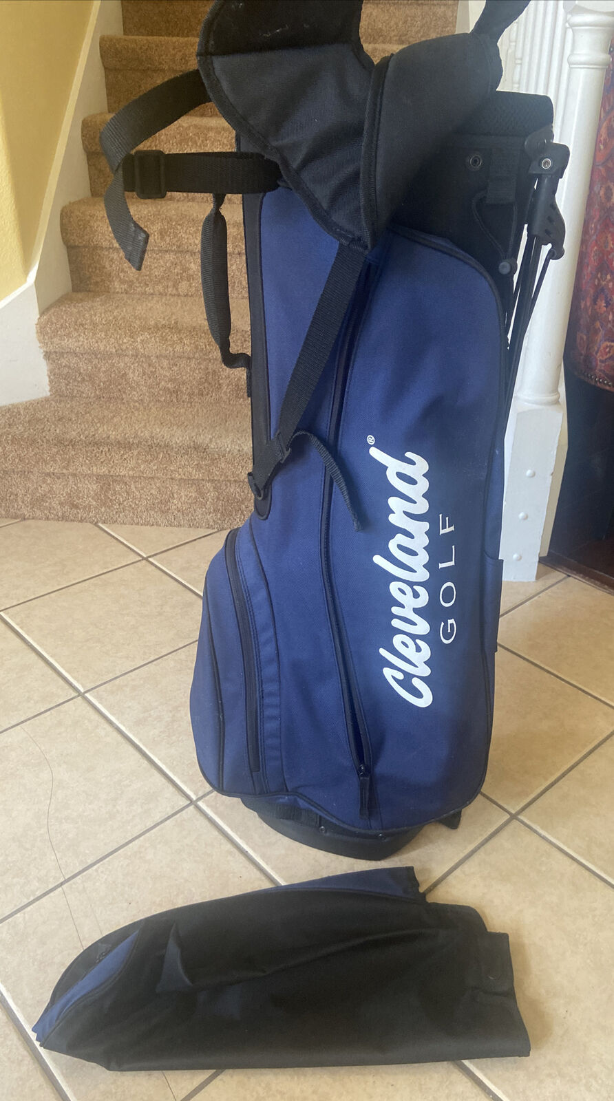 Really Well MadeCleveland CG Stand Lightweight Bag, Black And Navy.