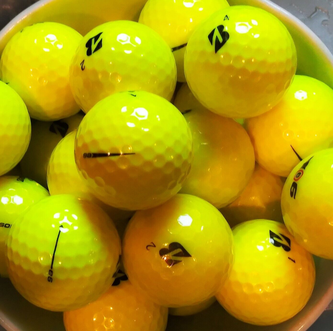 36 Bridgestone e6 Series Mint Condition 5A Yellow Used Golf Ball 