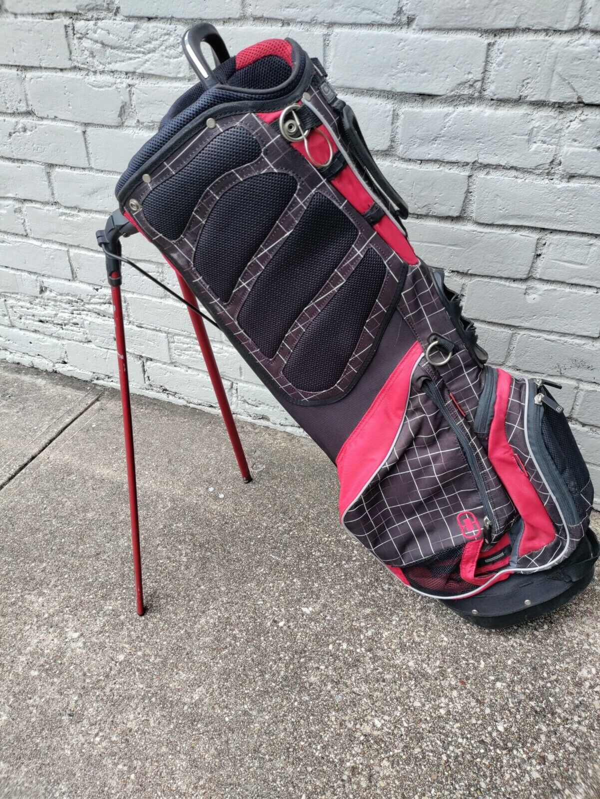 Ogio Ozone XX Woode Stand Up Golf Bag 8-Way Black Red Plaid Clean w/RC
