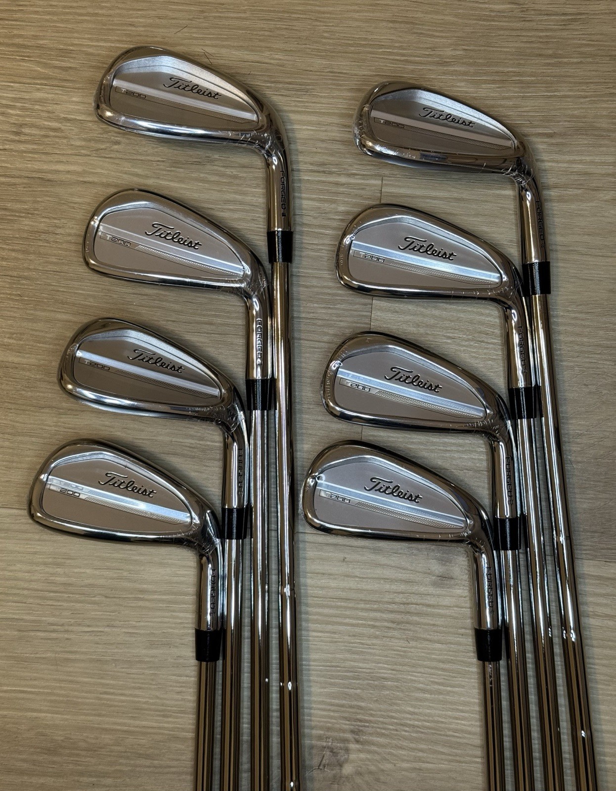 Titleist T200 Silver Iron Set – 4-PW + 48° | Right Hand | Dynamic Gold 105 S300 Titleist T200 Silver Iron Set – 4-PW + 48° | Right Hand | Dynamic Gold 105 S300