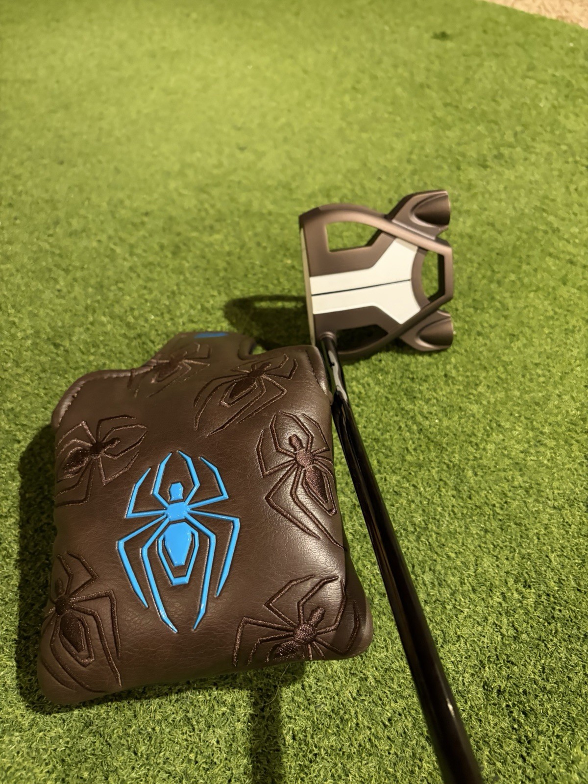 Spider Tour Torched DB 34” With Head Cover-Pristine Condition Spider Tour Torched DB 34” With Head Cover-Pristine Condition
