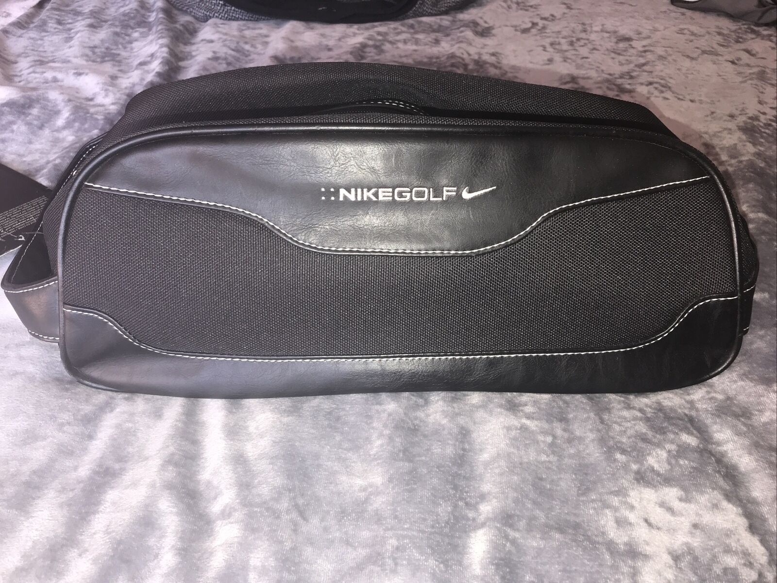 NWT Nike Golf Tote Bag Zippered Black TG006914.5x9x5.5 w/￼black cushion felt.