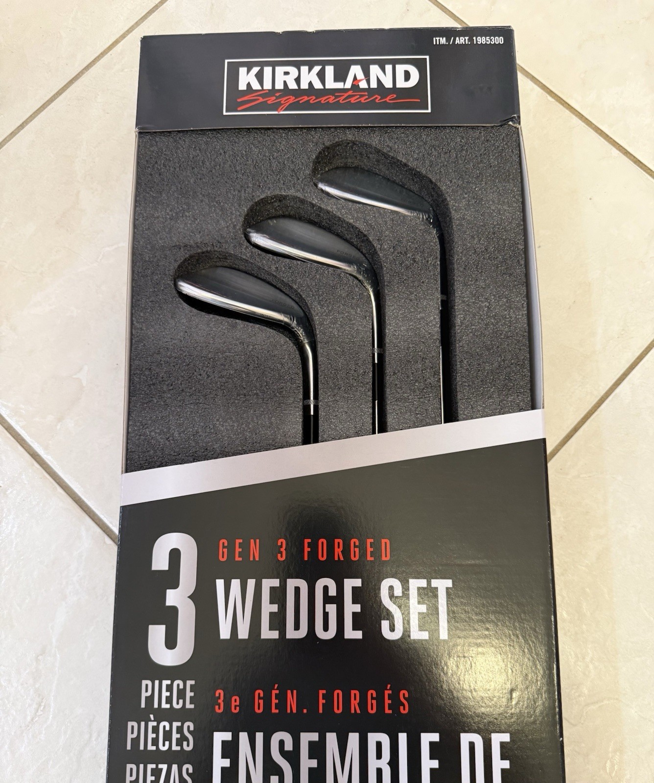 BRAND NEW SOLD OUT Kirkland Signature Gen 3 Right Hand 3 Piece Forged Wedge Set