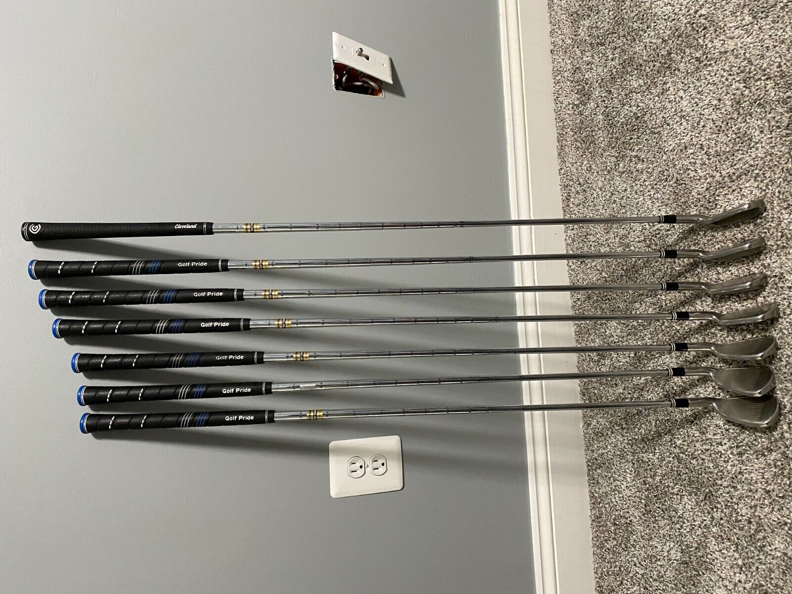 Cleveland TA5 Iron Set - Includes 3 Iron All new grips - Great Condition